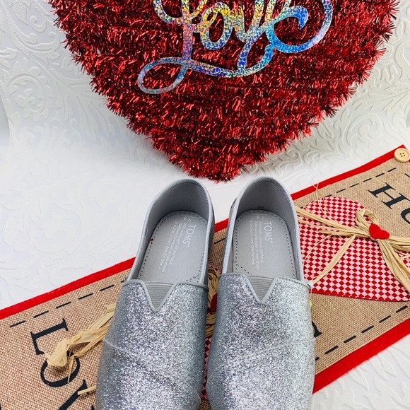 Toms youth size 3 silver iridescent glimmer - Picture 2 of 7